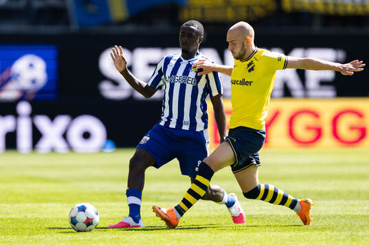 IFK Göteborgs Imam Jagne och AIKs Amel Mujanic