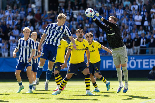 IFK Göteborgs David Kruse mot AIKs Sotirios