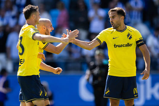 AIKs Áron Csongvai, Amel Mujanic och Sotirios