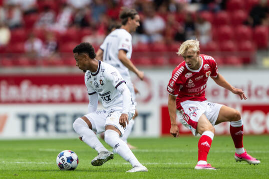 Örgrytes Tobias Sana och Kalmars Carl Gustafsson