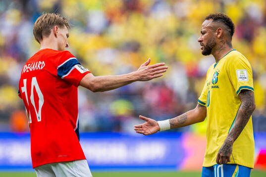 Martin Ødegaard of Norway and Neymar Jr of Brazil