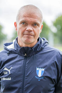 Malmö FFs huvudtränare Gaute Helstrup en träning med