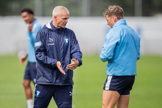 Malmö FFs huvudtränare Gaute Helstrup och Jens Stryger