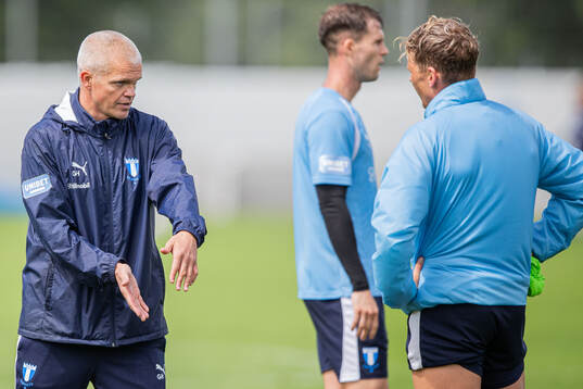 Malmö FFs huvudtränare Gaute Helstrup och Jens Stryger