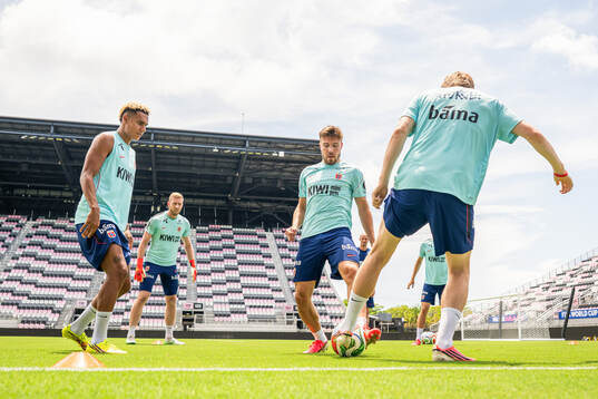 Antonio Nusa, goalkeeper Egil Selvik, Fredrik André