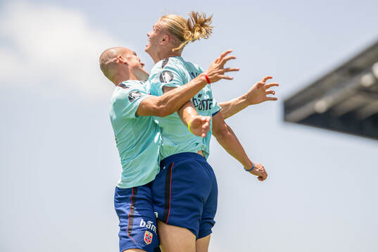 Leo Østigård and Erling Braut Haaland of the Norwegian