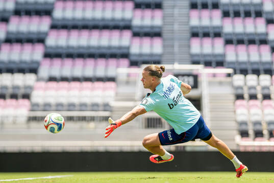 Goalkeeper Ørjan Håskjold Nyland of the Norwegian