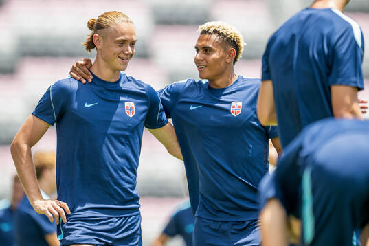 Thelo Aasgaard and Antonio Nusa of the Norwegian national
