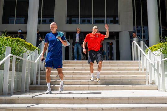 Head coach Ståle Solbakken and Erling Braut Haaland of the