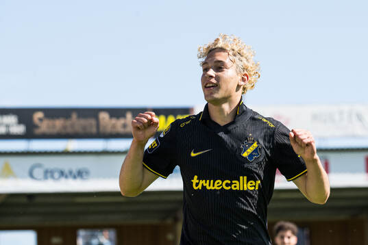 AIKs Victor Goncalves Andersson jublar