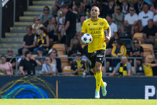 Mjällbys Ali Youssef jublar