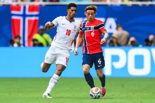 Jude Bellingham of England and Patrick Berg of Norway