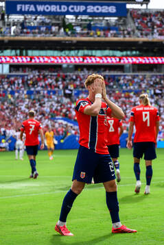 Andreas Schjelderup of Norway celebrates