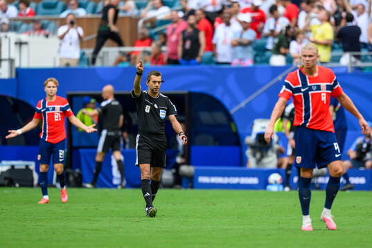 Referee Clément Turpin disallowes the 2-1 goal