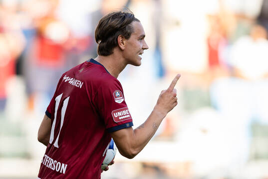 Örgrytes Noah Christoffersson jublar