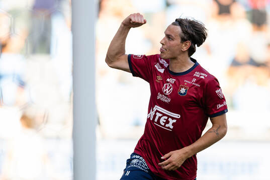 Örgrytes Noah Christoffersson jublar
