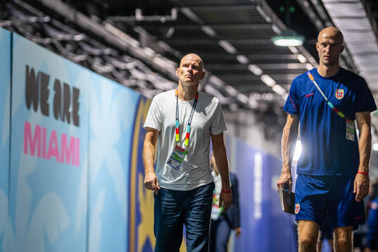 Head coach Ståle Solbakken and player manager Brede