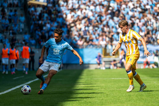 Malmö FFs målvakt Johan Dahlin och IFK Göteborgs Felix