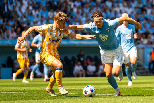 Malmö FFs Oscar Sjöstrand och IFK Göteborgs Felix
