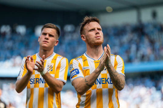 IFK Göteborgs Tobias Heintz tackar publiken +efter