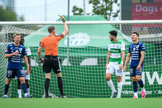 Degerfors Arman Taranis får gult kort