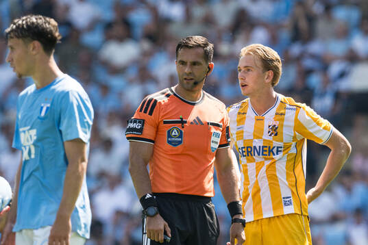 Domare Granit Maqedonci och IFK Göteborgs Noah Tolf