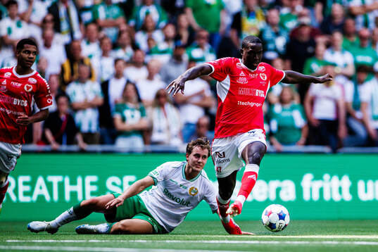 Hammarbys Hampus Skoglund och Kalmars Aboubacar Keita