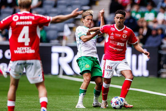 Hammarbys Markus Karlsson och Kalmars Nassef Chourak