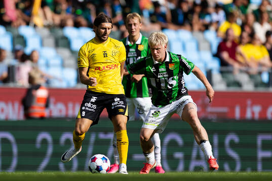 Elfsborgs Arber Zeneli och GAIS Robert Frosti Thorkelsson