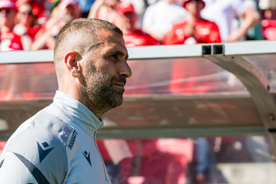 Head coach Azar Karadas of Start