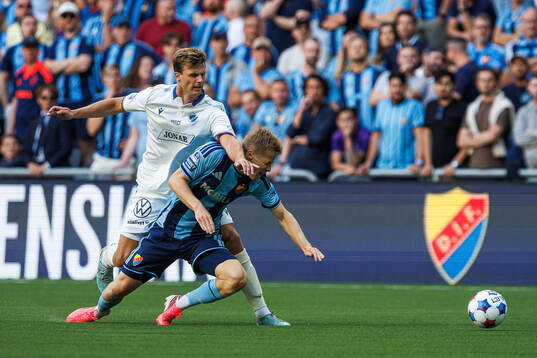 Halmstads Filip Schyberg och Djurgårdens Bo Hegland