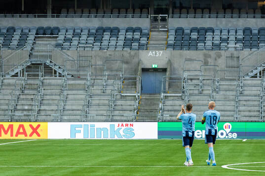 Djurgårdens Jacob Une och Adam Ståhl jublar