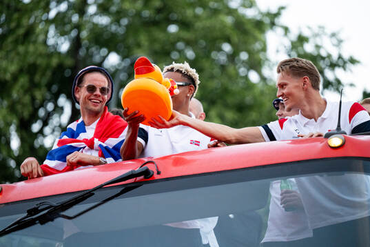 Ørjan Nyland and Martin Ødegaard of Norway at a team