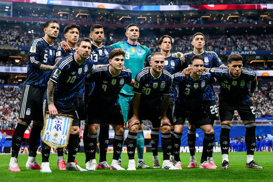 The starting eleven of Argentina with Leandro Paredes,