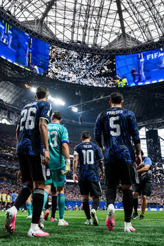 Nahuel Molina, goalkeeper Emiliano Martinez, Lionel Messi