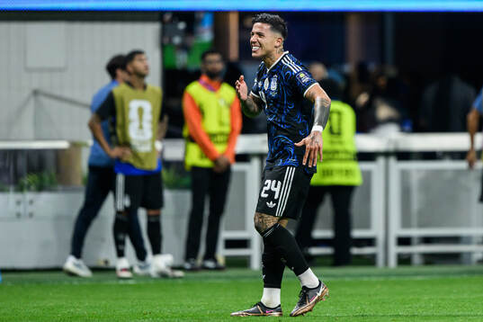 Enzo Fernandez of Argentina celebrates