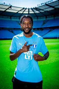 Malmö FF presenterar Warren Kamanzi som ny spelare