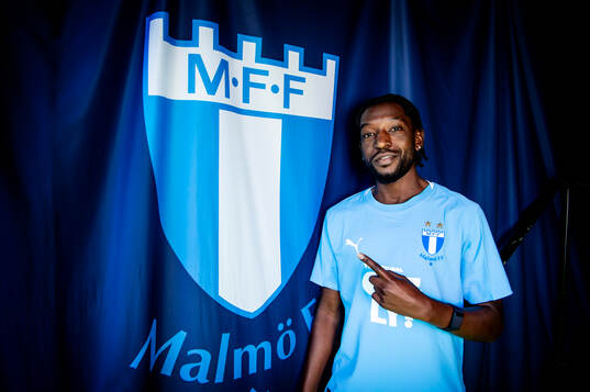 Malmö FF presenterar Warren Kamanzi som ny spelare