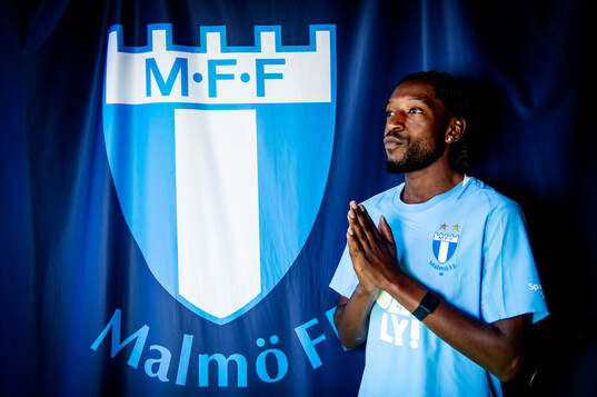 Malmö FF presenterar Warren Kamanzi som ny spelare