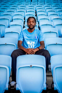Malmö FF presenterar Warren Kamanzi som ny spelare