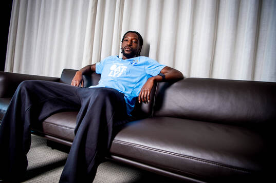 Malmö FF presenterar Warren Kamanzi som ny spelare