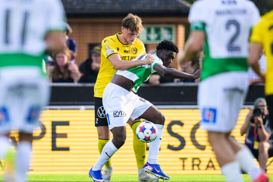 Mjällbys Ludvig Svanberg och Västerås Bonaventure
