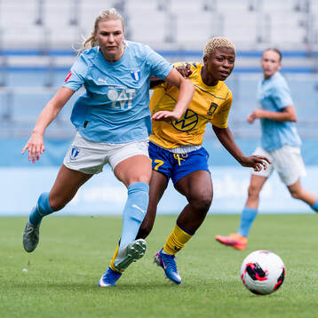 Malmö FFs Ellen Löfqvist och Brøndbys Opeyemi Ajakaye