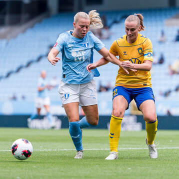 Malmö FFs Älvali Lindström och Brøndbys Kamilla Karlsen
