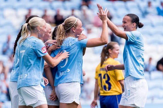 Malmö FFs Hlin Eiriksdottir jublar