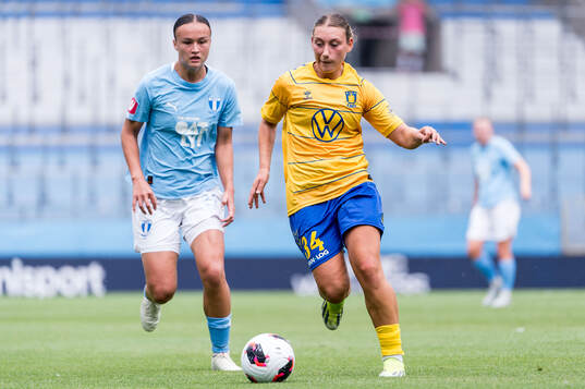Malmö FFs Amy Joan Irene Sayer och Brøndbys Anisa Saini