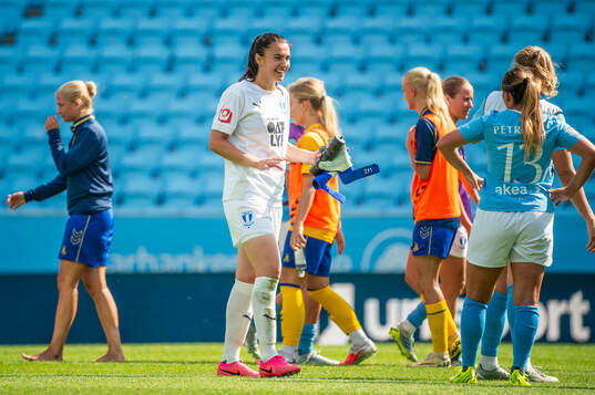 Malmö FFs målvakt Zecira Musovic och Emma Petrovic