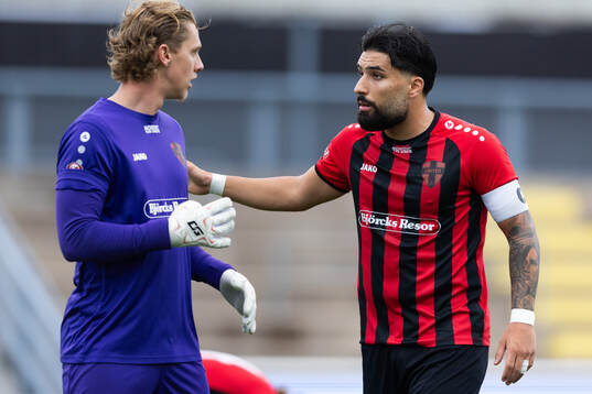 Nordic Uniteds målvakt Amar Dzevlan och Jonathan Gursac
