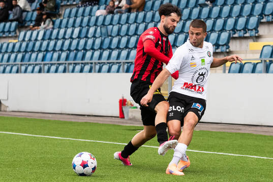 Nordic Uniteds Theodor Johansson och Örebros Giuseppe