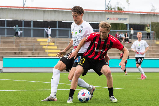 Örebros John Stenberg och Nordic Uniteds Teo Grönborg